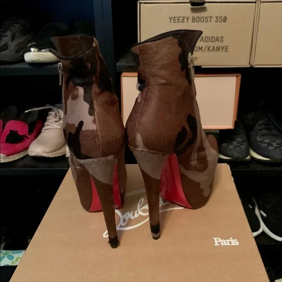 Christian Louboutin Ciara In Camouflage Booties - Picture 6 of 8